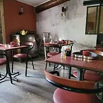 호텔 Les Jardins Du Patriarche 2*