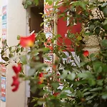 호텔 Les Jardins Du Patriarche 2*