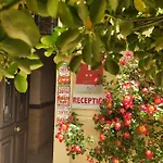 Les Jardins Du Patriarche 호텔 2*