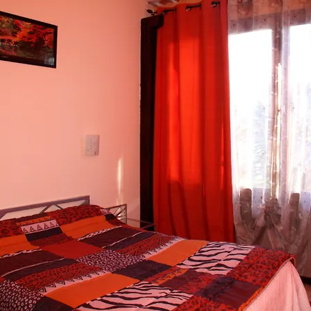 Hotell Les Jardins Du Patriarche 2*